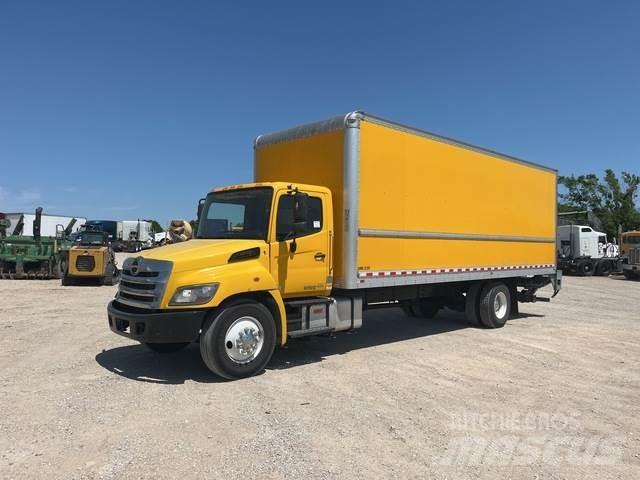 Hino 268 Camiões de caixa fechada