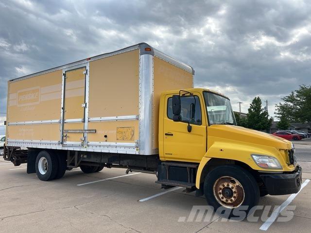 Hino 268 Camiões de caixa fechada