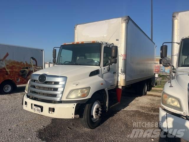 Hino 268 Carrinhas de caixa fechada