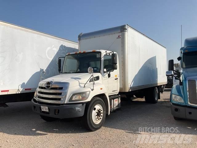 Hino 268 Camiões de caixa fechada