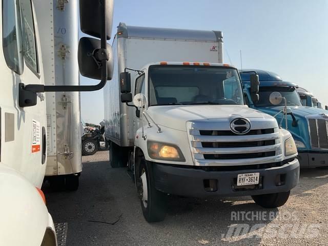 Hino 268 Camiões de caixa fechada