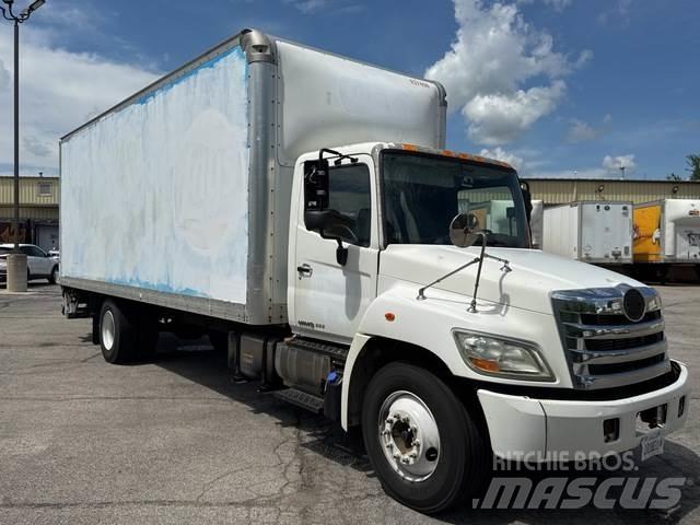 Hino 268 Camiões de caixa fechada