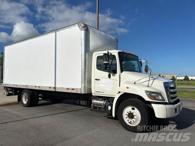 Hino 268 Camiões de caixa fechada
