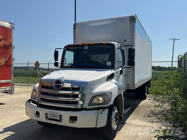 Hino 268 Camiões de caixa fechada
