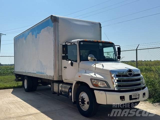 Hino 268 Camiões de caixa fechada