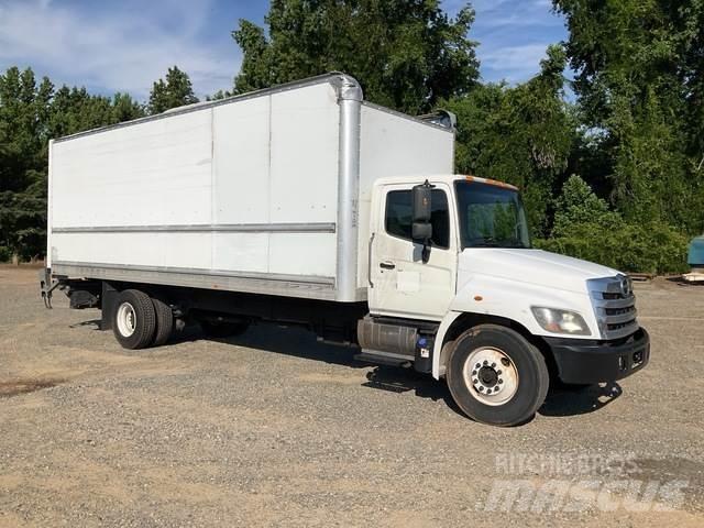 Hino 268 Camiões de caixa fechada