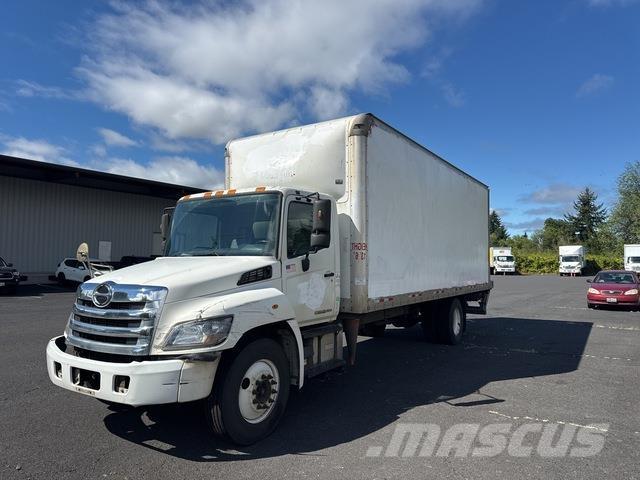 Hino 268 Camiões de caixa fechada