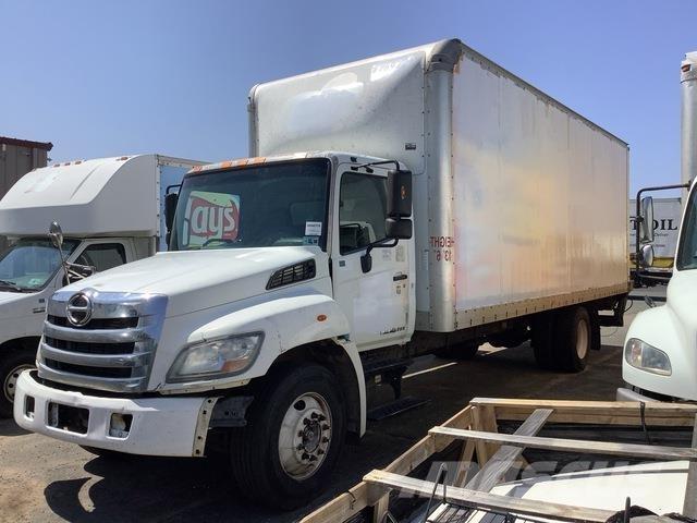 Hino 268 Camiões de caixa fechada