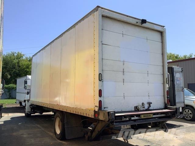 Hino 268 Camiões de caixa fechada