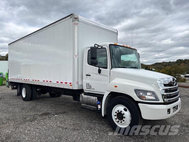 Hino 268 Camiões de caixa fechada