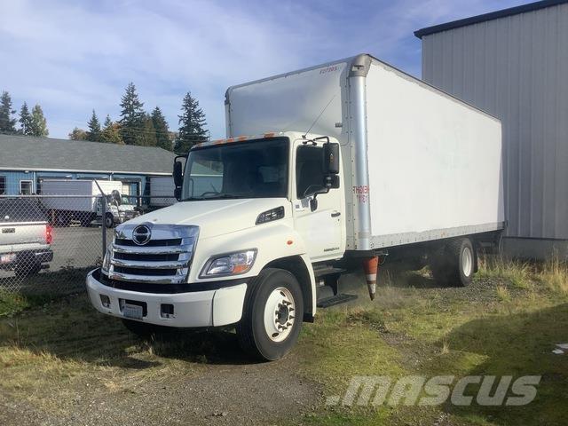 Hino 268 Camiões de caixa fechada