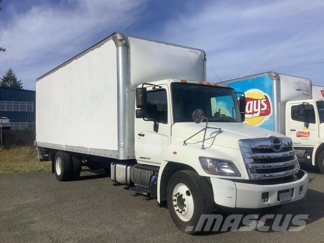 Hino 268 Camiões de caixa fechada