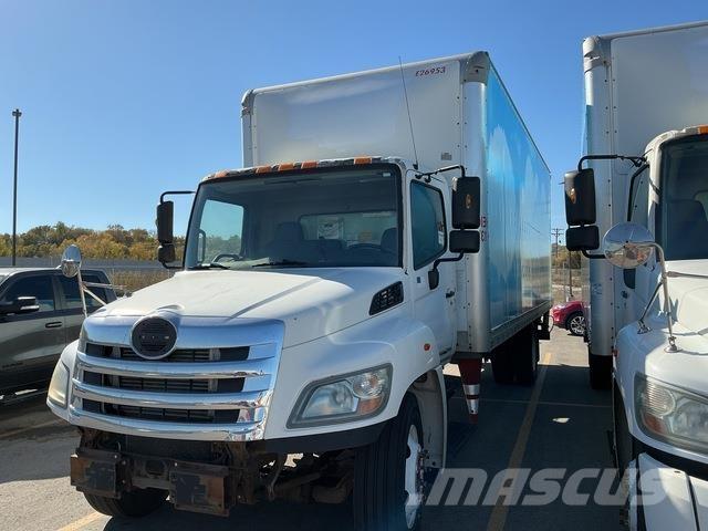 Hino 268 Camiões de caixa fechada