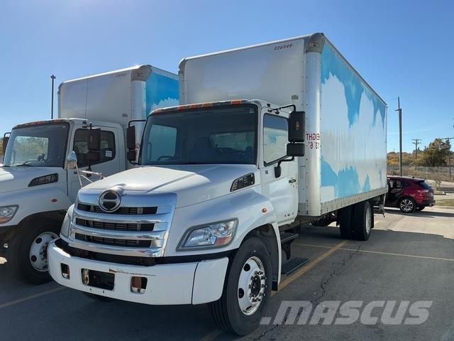 Hino 268 Camiões de caixa fechada