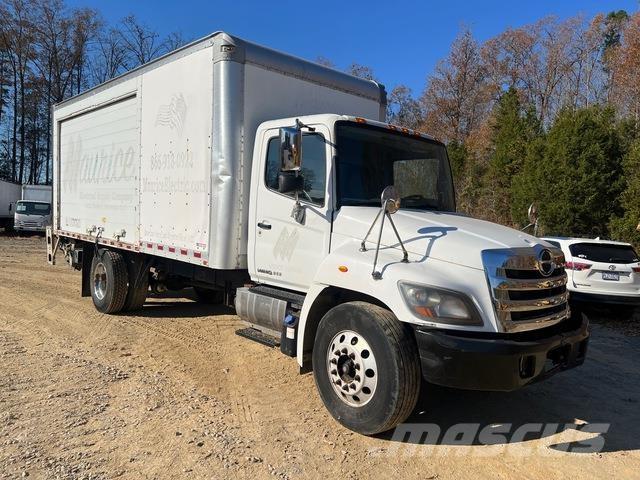 Hino 268 Camiões de caixa fechada