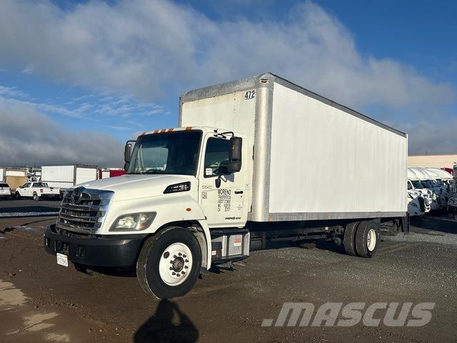 Hino 268 Camiões de caixa fechada
