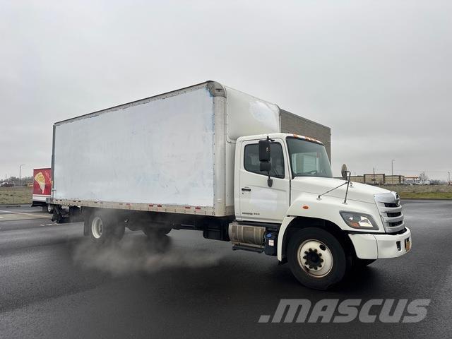 Hino 268 Camiões de caixa fechada