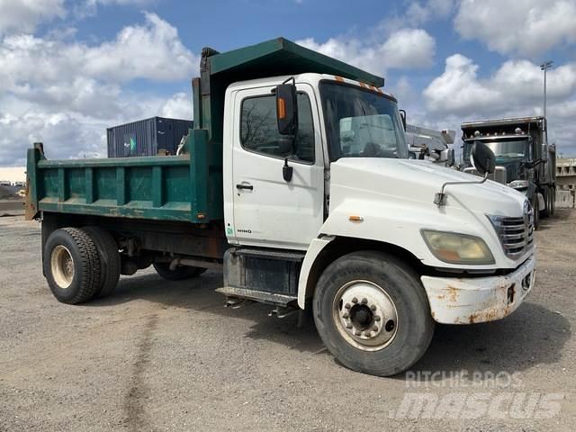 Hino 338 Camiões basculantes