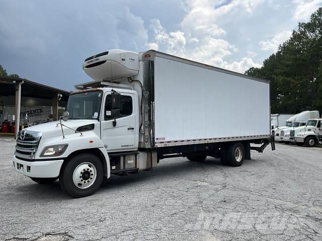 Hino 338 Camiões caixa temperatura controlada