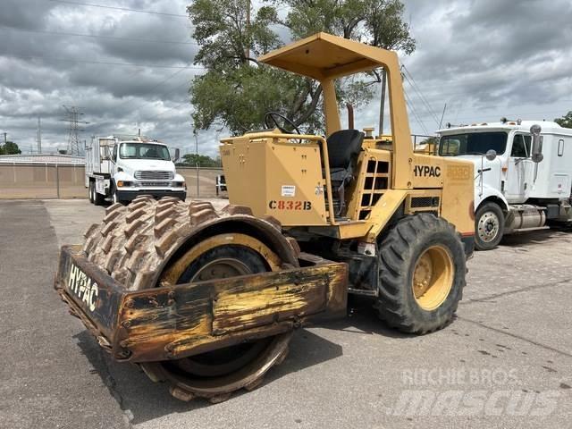 Hypac C832B Cilindros Compactadores monocilíndricos
