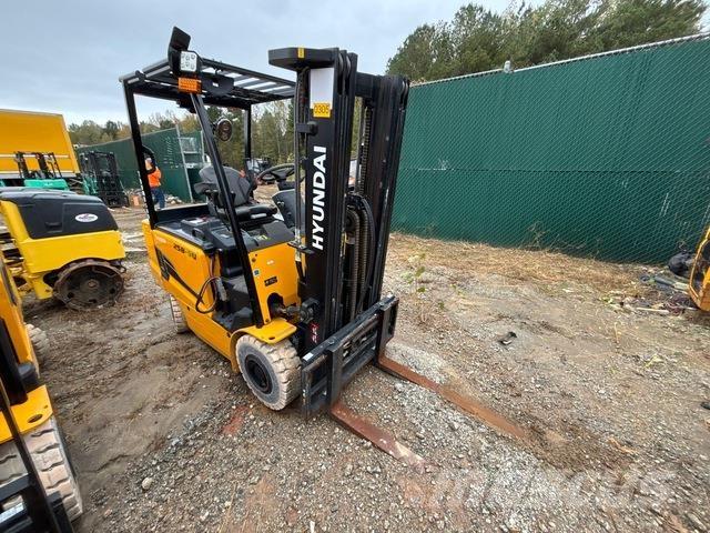 Hyundai 25B-9U Empilhadores eléctricos