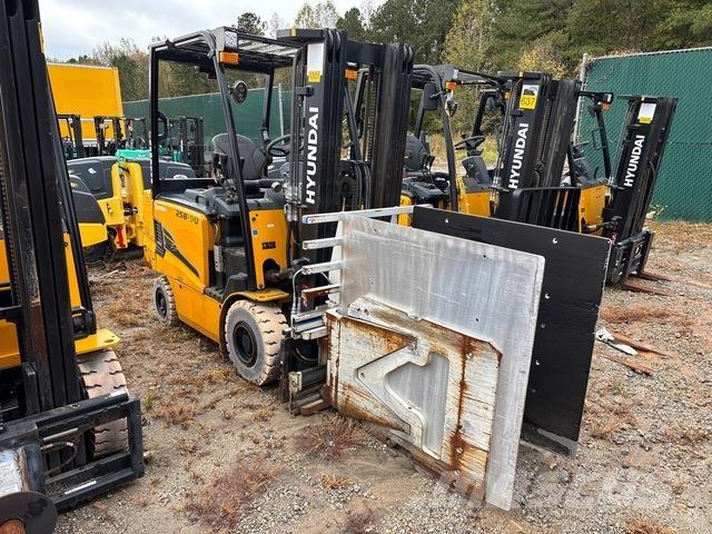 Hyundai 25B-9U Empilhadores eléctricos