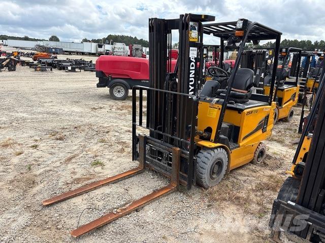 Hyundai 25B-9U Empilhadores eléctricos