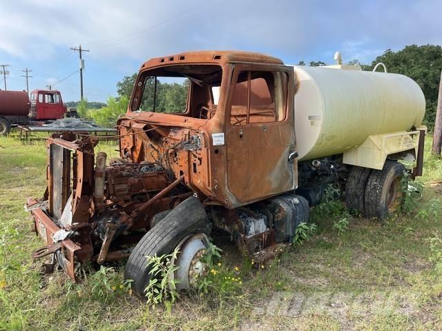 International  Auto-tanques