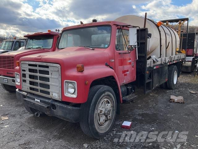 International  Camiões estrado/caixa aberta