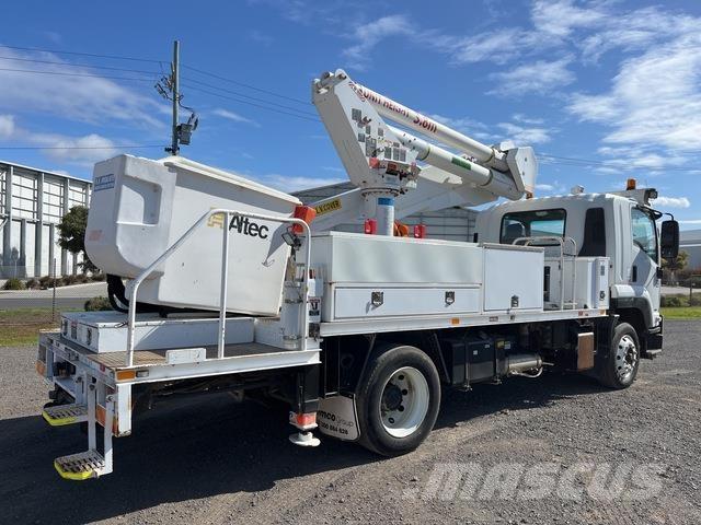 Isuzu FTR900 Plataformas aéreas montadas em camião