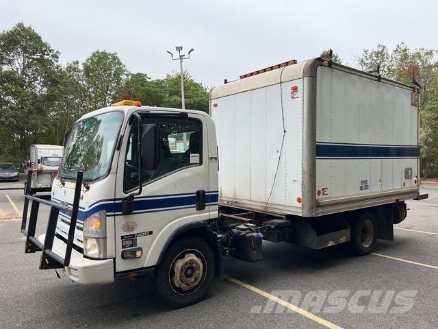 Isuzu NQR Camiões de caixa fechada