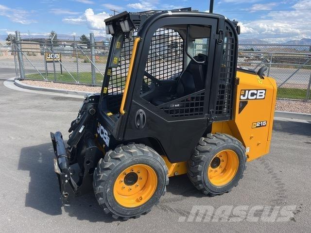 JCB 215 Carregadoras de direcção deslizante