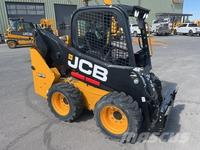 JCB 215 Carregadoras de direcção deslizante