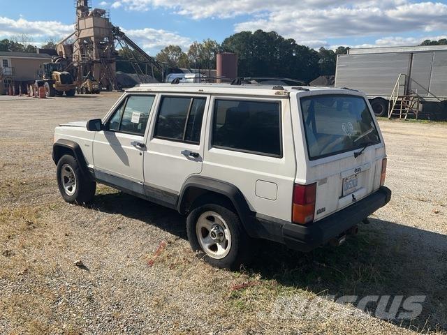 Jeep Cherokee Carros Ligeiros