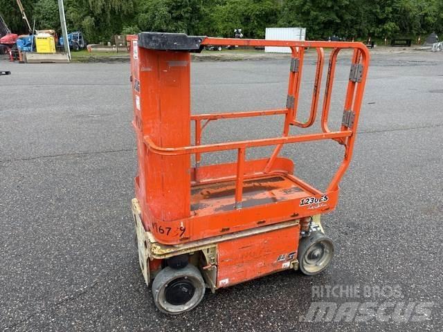 JLG 1230ES Plataformas de Mastro Vertical