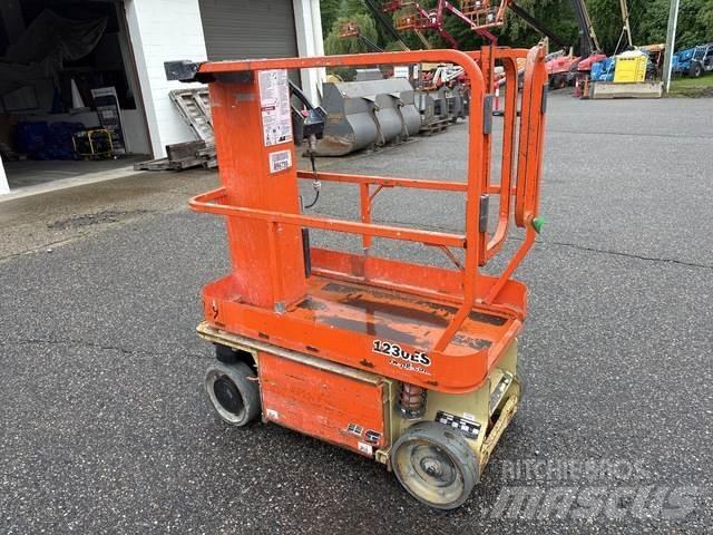 JLG 1230ES Plataformas de Mastro Vertical