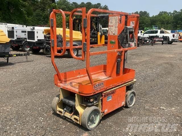 JLG 1230ES Plataformas de Mastro Vertical