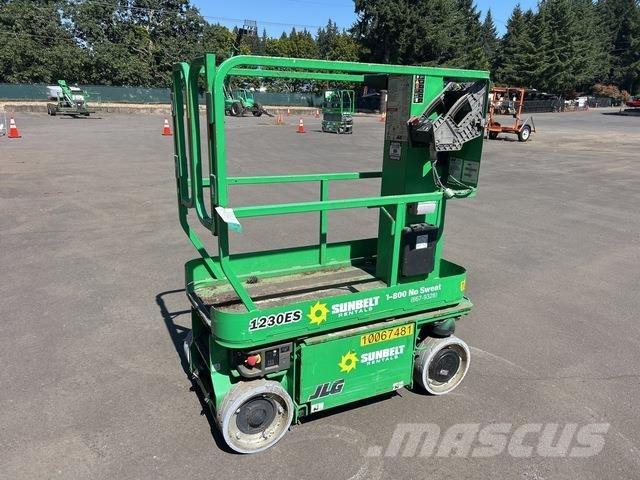 JLG 1230ES Plataformas de Mastro Vertical