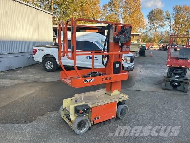 JLG 1230ES Plataformas de Mastro Vertical