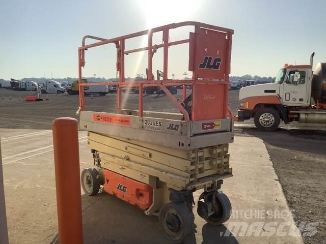 JLG 2030ES Elevadores de tesoura