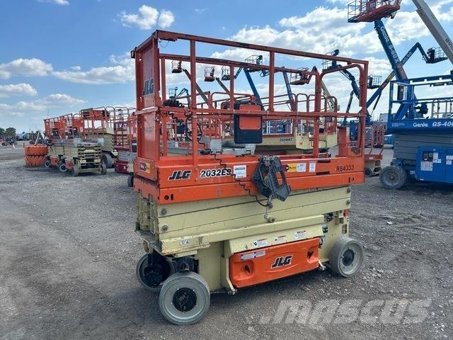 JLG 2032ES Elevadores de tesoura