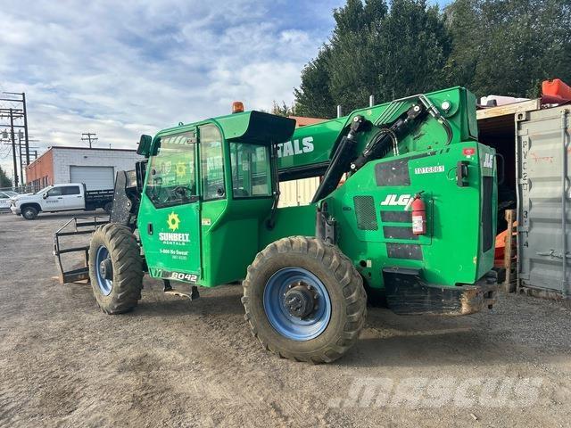 JLG 8042 Manipuladores telescópicos