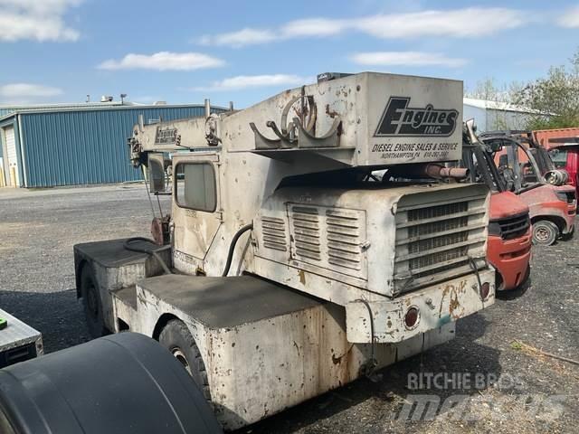 JLG 886 Outras gruas