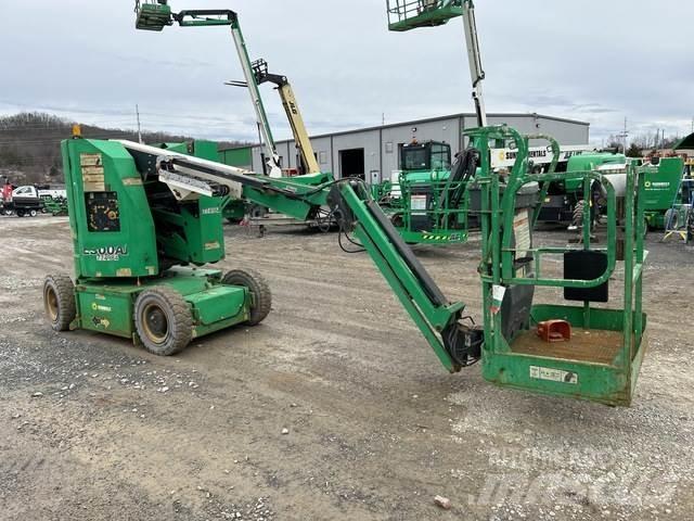 JLG E300AJ Elevadores braços articulados