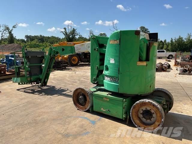 JLG E300AJ Elevadores braços articulados