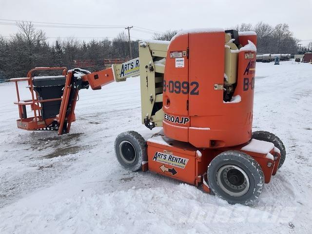 JLG E300AJP Elevadores braços articulados