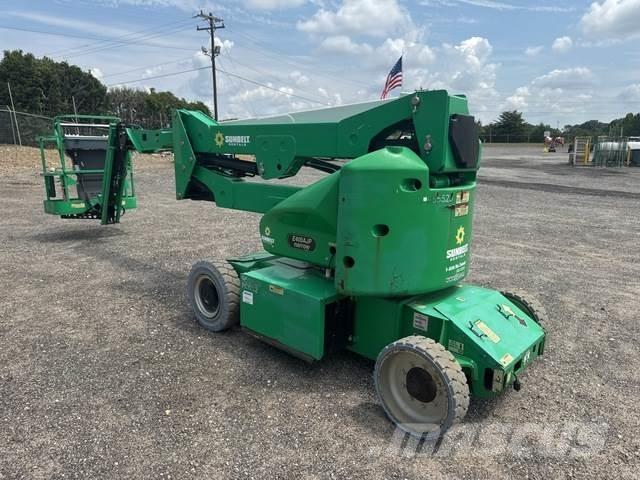 JLG E400AJPN Elevadores braços articulados