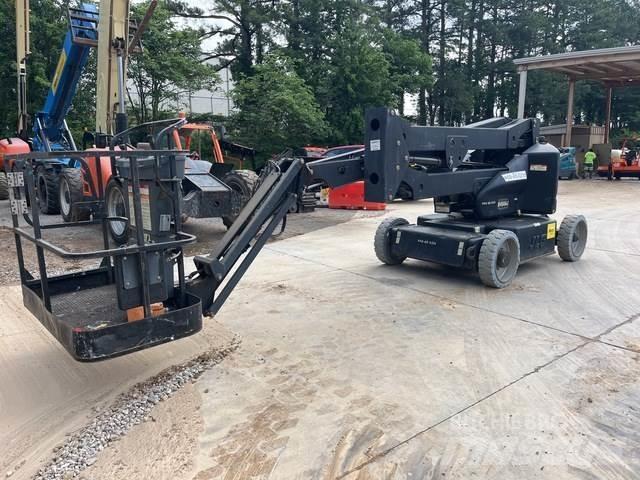 JLG E450AJ Elevadores braços articulados