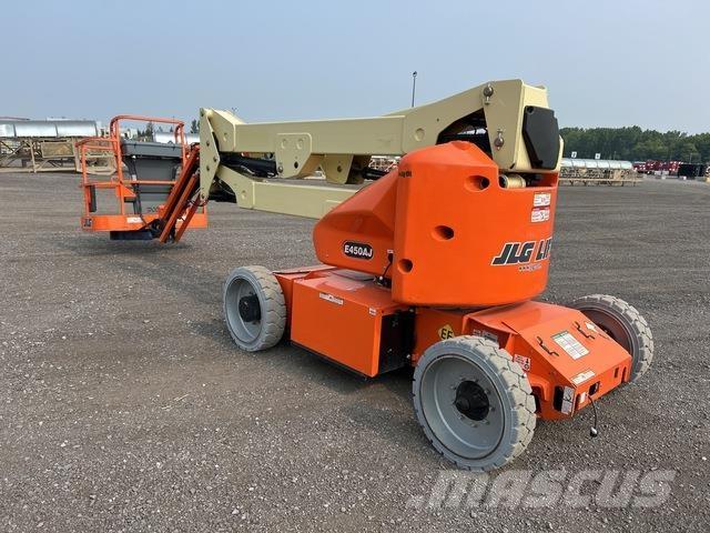 JLG E450AJ Elevadores braços articulados