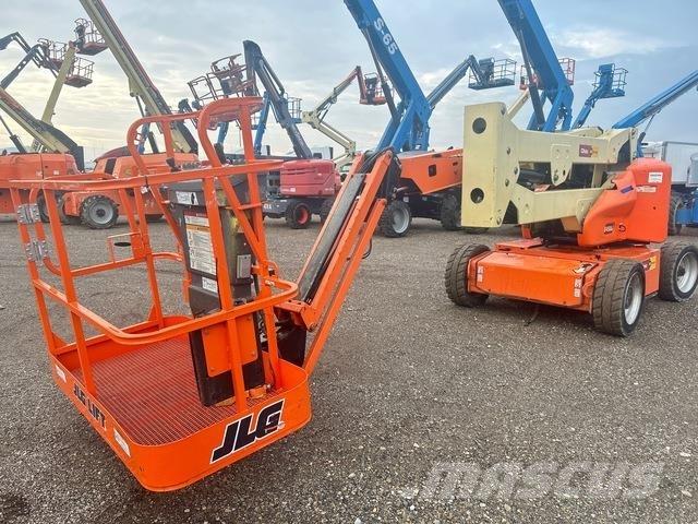 JLG E450AJ Elevadores braços articulados